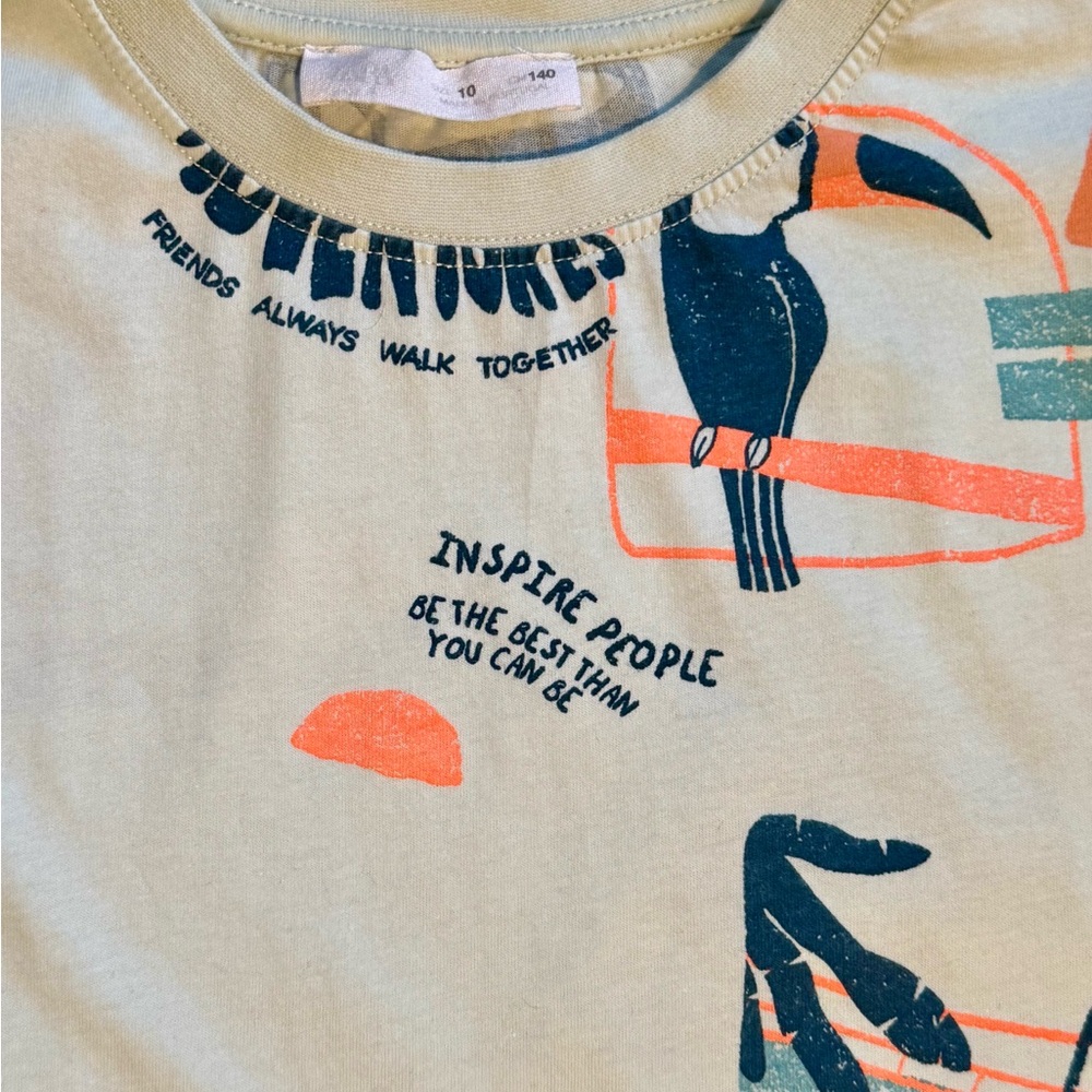 Zara Kids Graphic T-Shirts - Black, Blue, Cream, size 10 - Picture 11 of 12